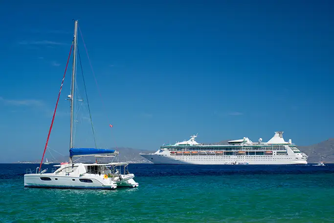 catamaran en cruise liner